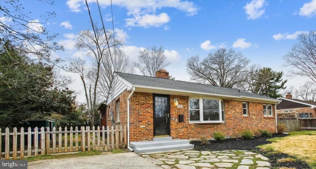 Photo of 7926 JACKSON ROAD