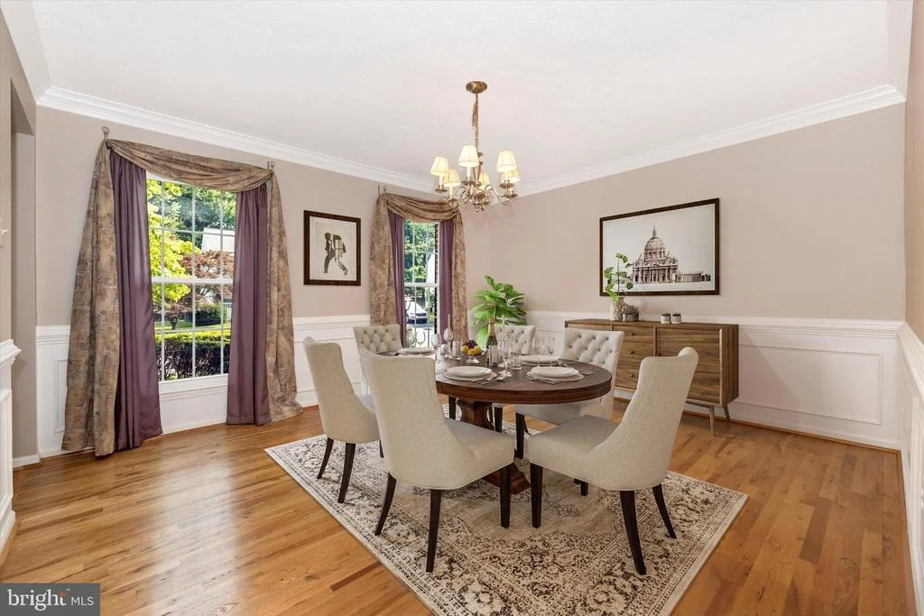 Photo of 112 BOOKHAM LANE