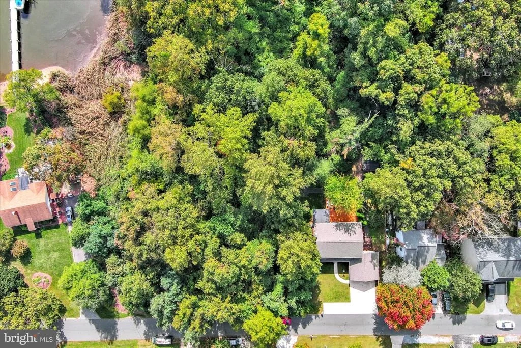 Photo of 1292 SWAN DRIVE