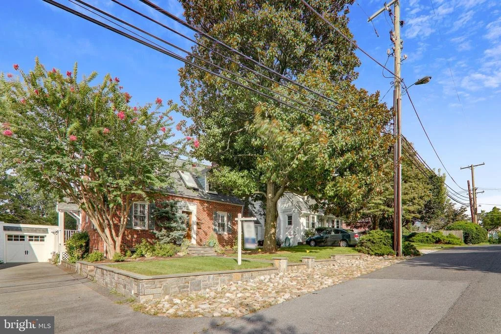 Photo of 8605 SPRINGVALE ROAD