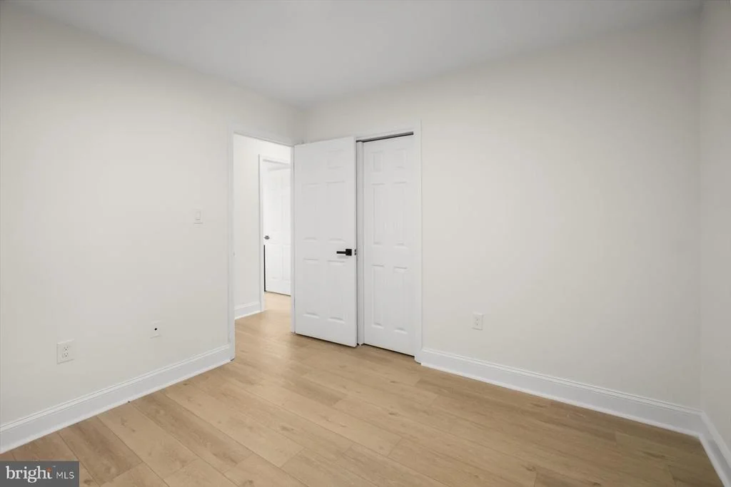 Photo of 5918 SOUTHGATE DRIVE