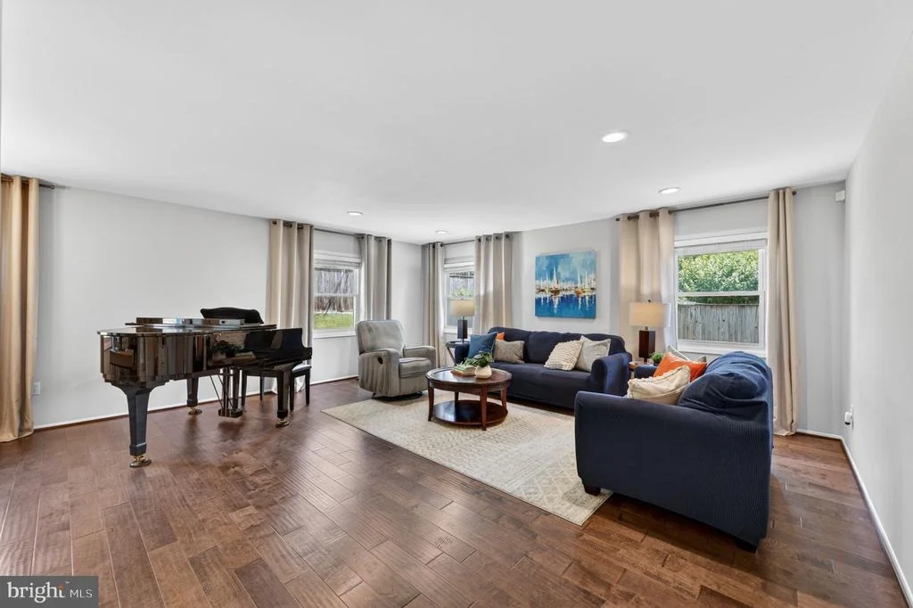 Photo of 3905 CARVEL LANE