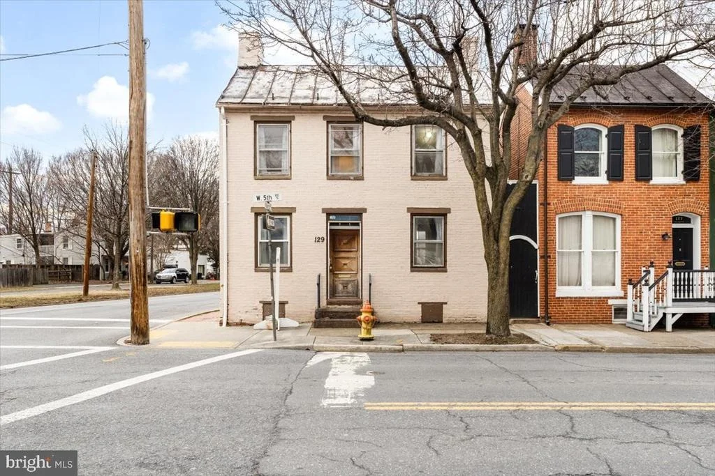 Photo of 129 W 5TH STREET