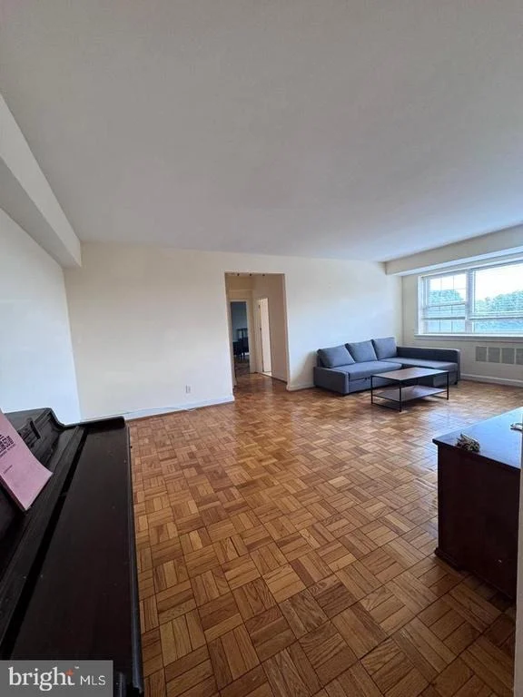 Photo of Unit 708 at 3601 GREENWAY