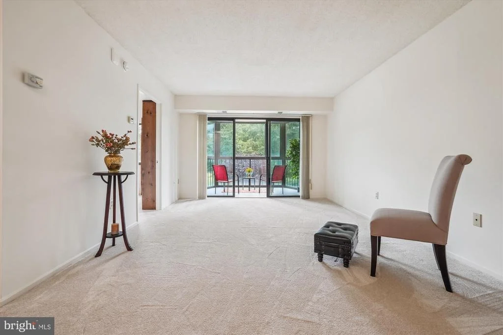 Photo of Unit 2220 at 15107 INTERLACHEN DRIVE