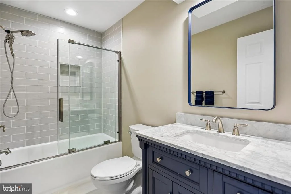 Photo of 2425 HIDDEN VALLEY LANE