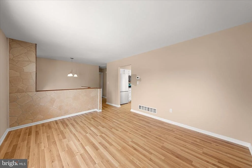 Photo of 129 ALONZO DRIVE