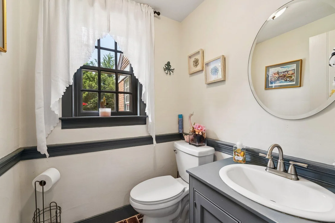 Photo of 355 BROADVIEW LANE