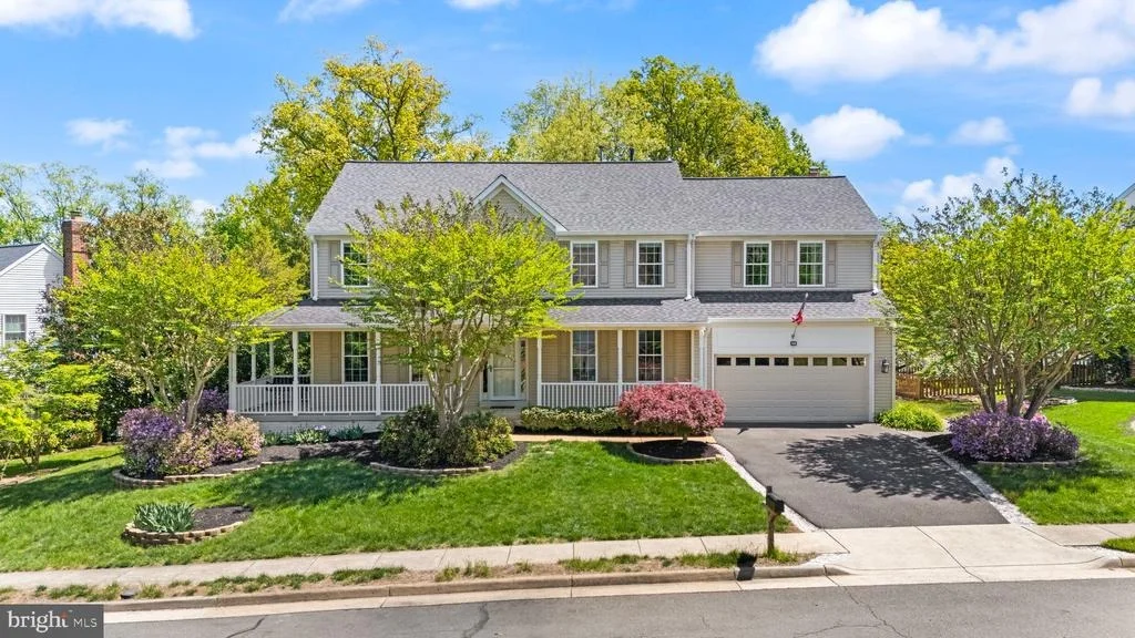 Photo of 817 KENNETH PLACE SE