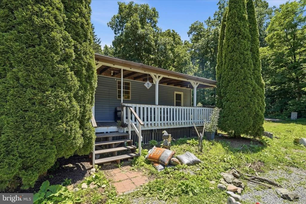 Photo of 14316 TOWER ROAD