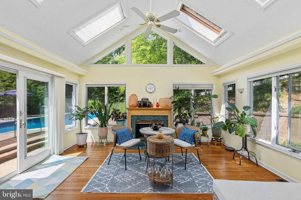 Photo of 10 SILVER HILL LANE