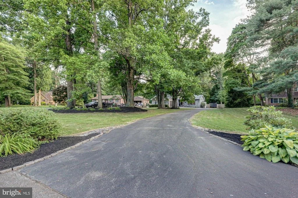 Photo of 147 CRYSTAL RUN DRIVE