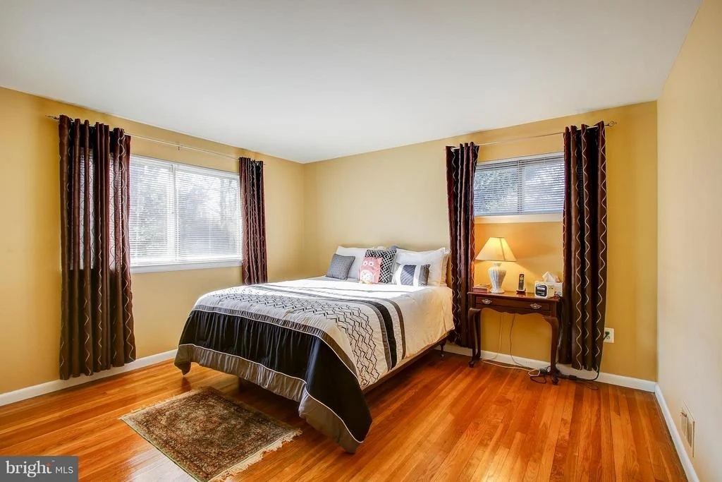 Photo of 416 LAMBERTON DRIVE