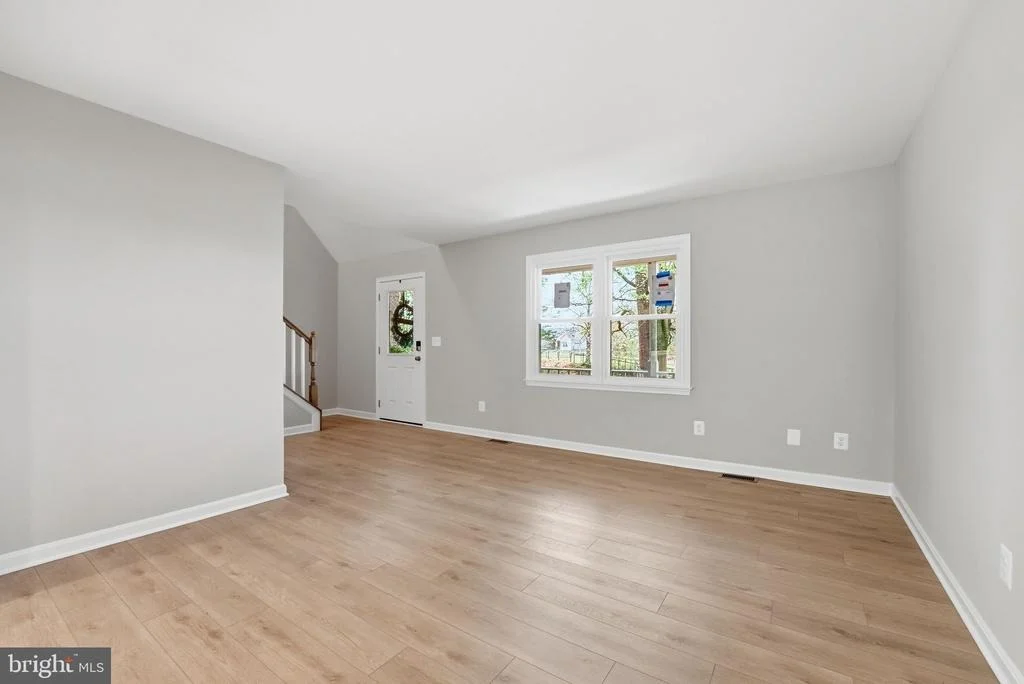 Photo of 3229 COLVIN ROAD