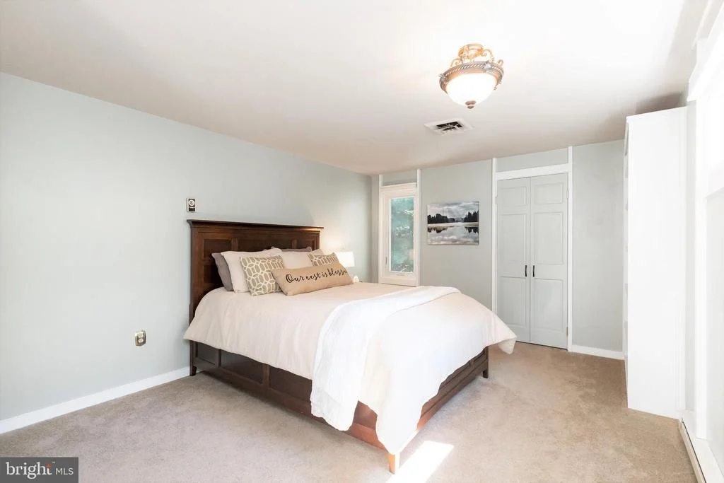 Photo of 11424 VALE SPRING DRIVE