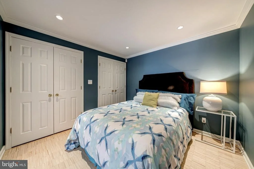 Photo of 6202 NETHERCOMBE COURT