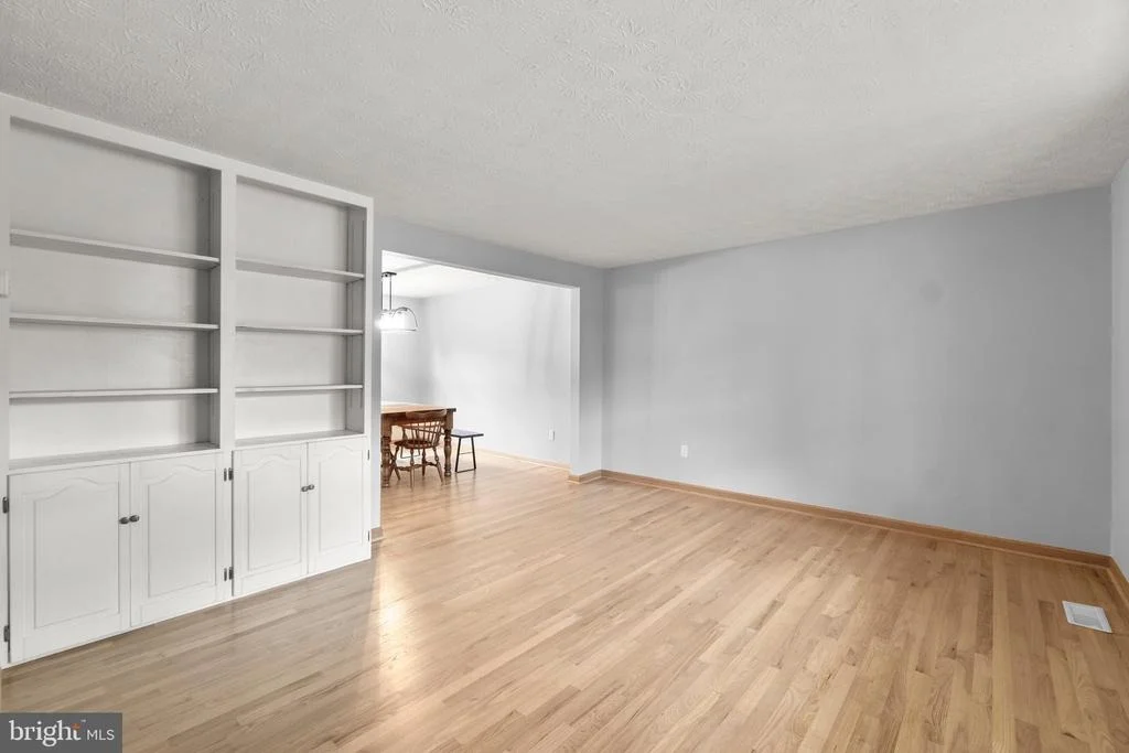 Photo of 17929 DANUBE LANE