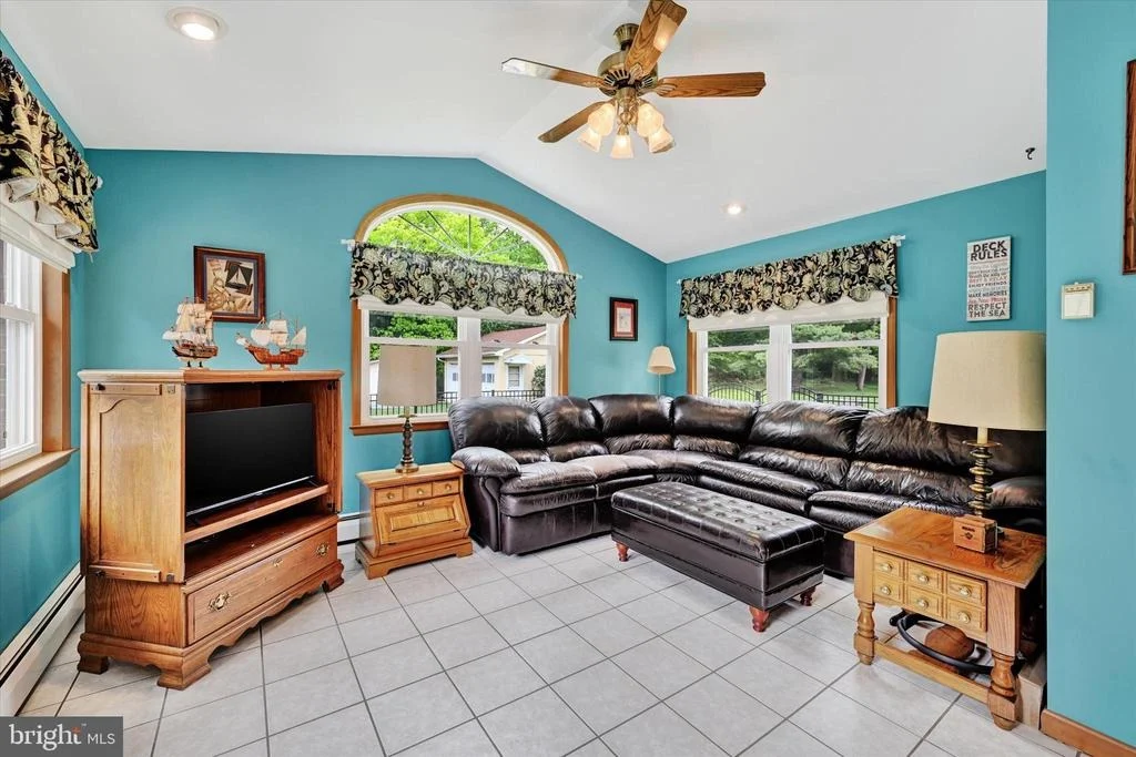 Photo of 1609 FAIRMOUNT ROAD