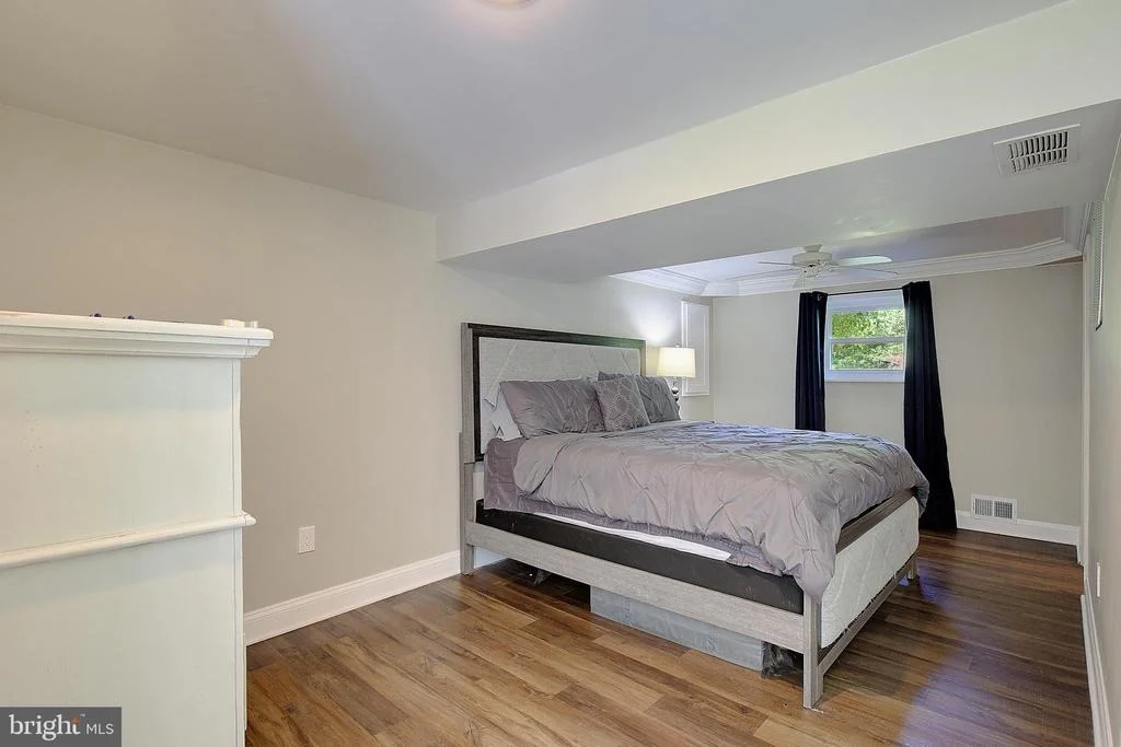 Photo of 2190 HALLMARK COURT