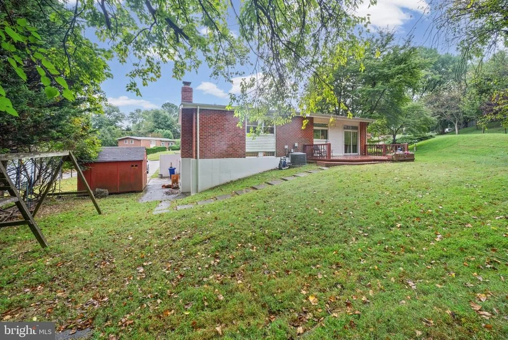 Photo of 6816 TIMBERLANE ROAD