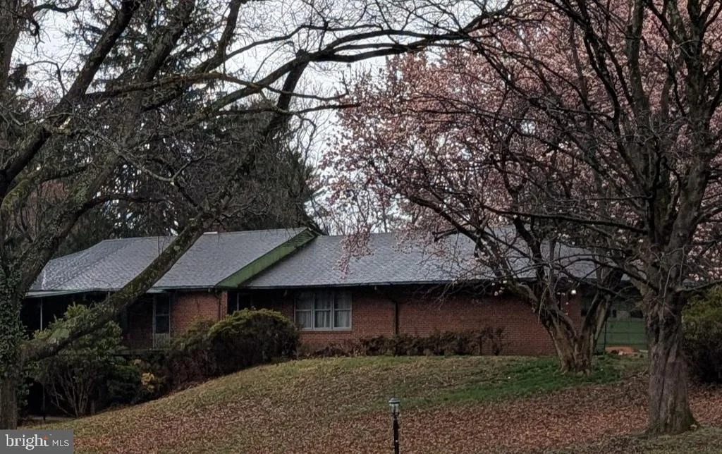 Photo of 523 COPLEY LANE