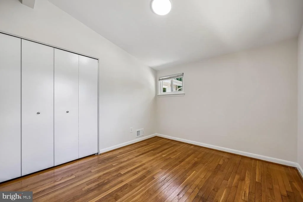 Photo of 300 GILSAN COURT