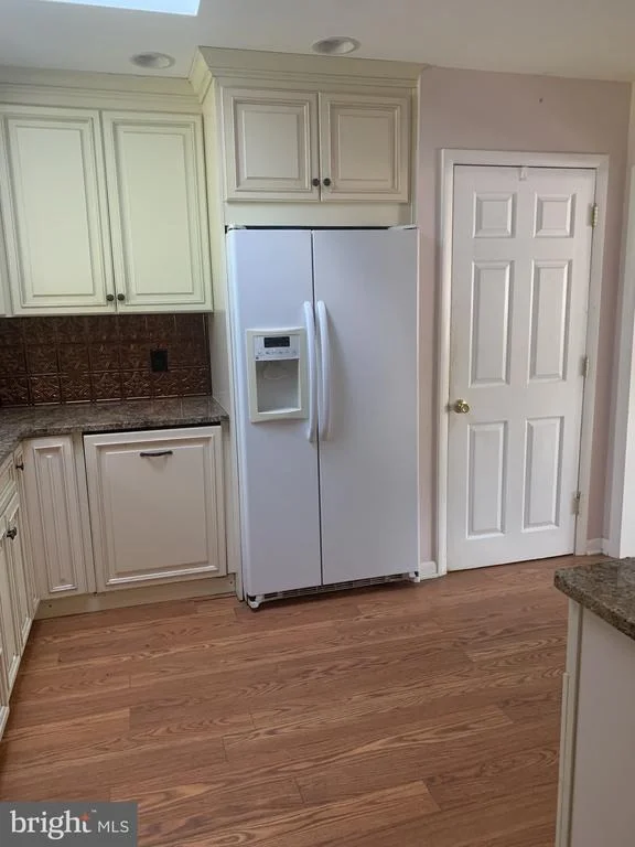 Photo of 1006 CRESTOVER ROAD