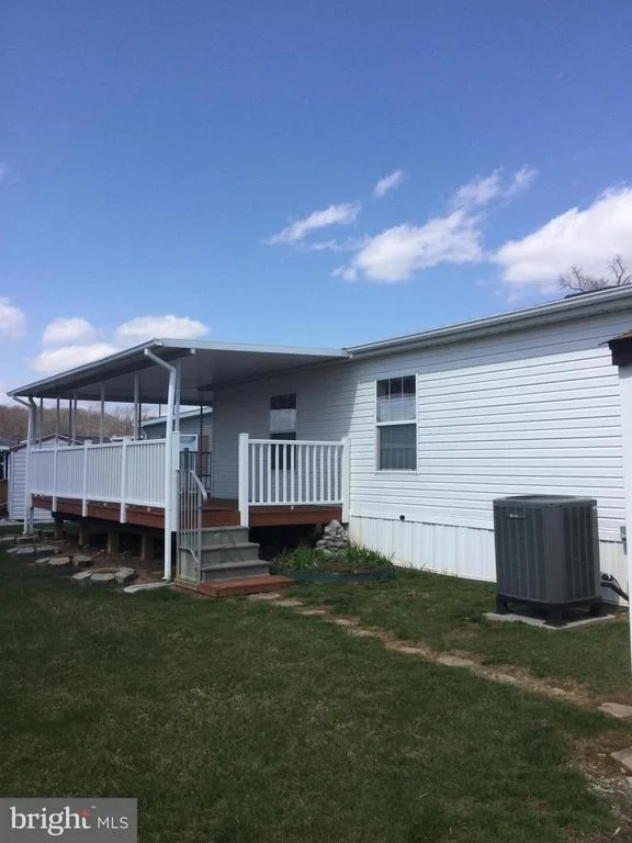 Photo of 3202 JONQUIL LANE