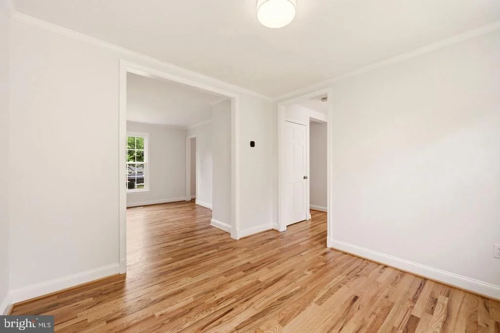 Photo of 11117 MIDVALE ROAD
