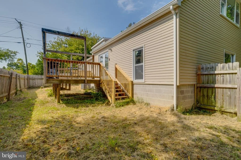 Photo of 2100 MOUNTAIN ROAD
