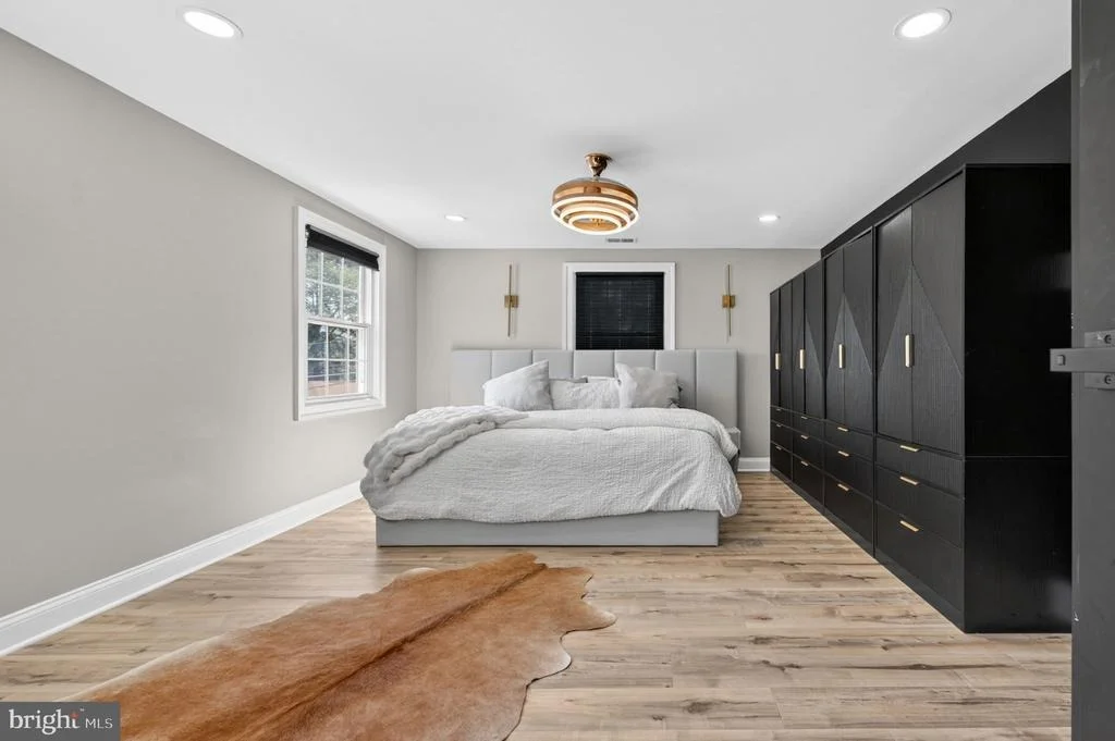Photo of 4202 MINSTRELL LANE