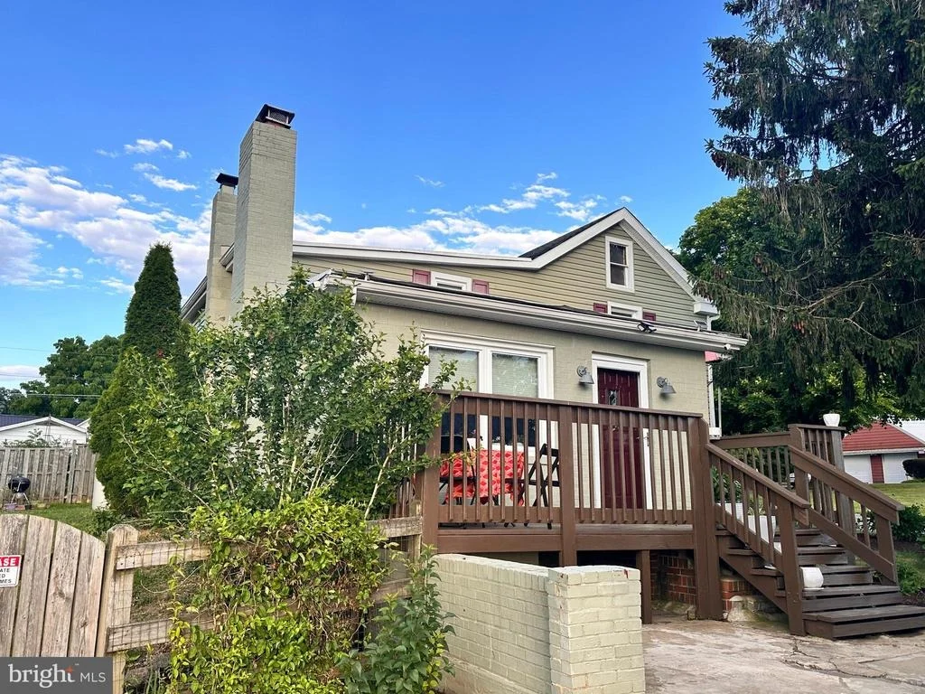 Photo of 6155 KING ROAD