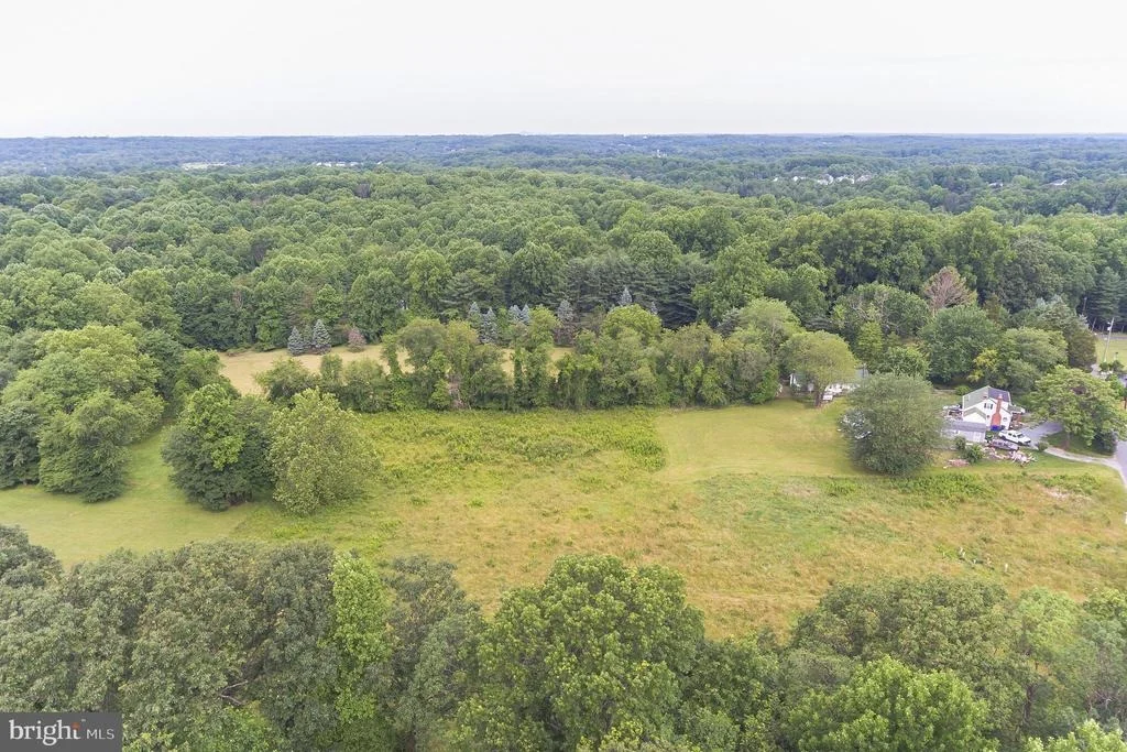 Photo of 401 BRYANTS NURSERY ROAD