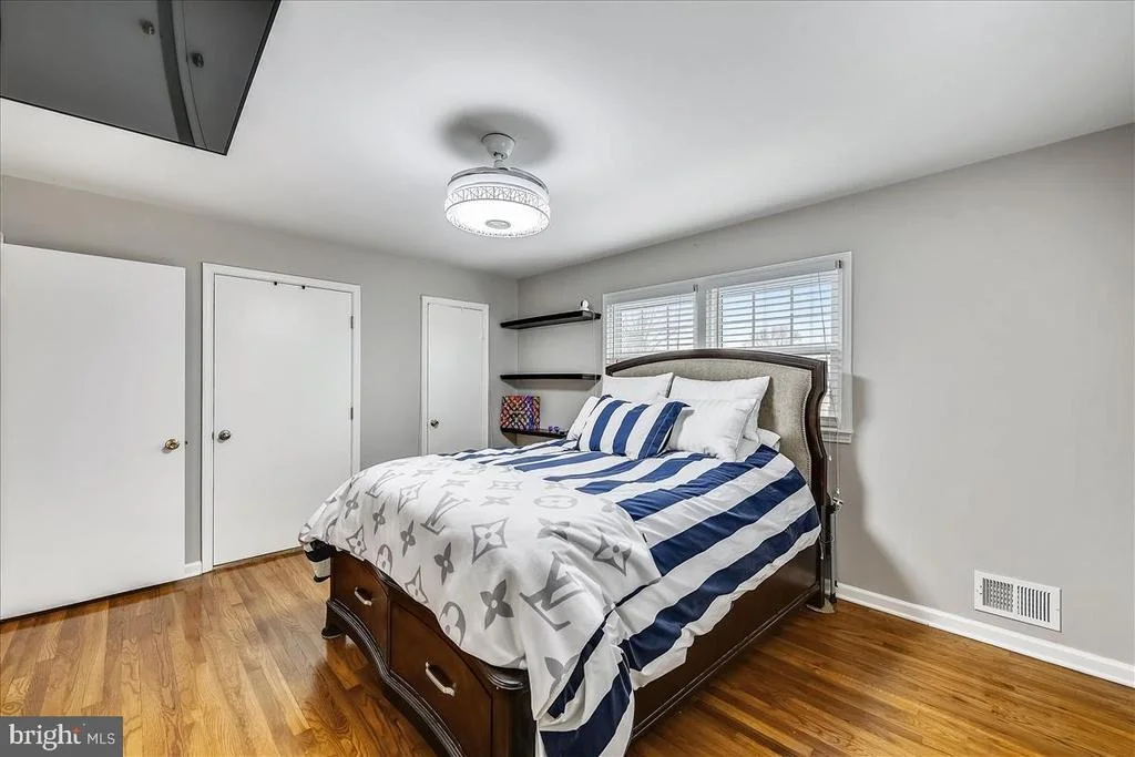 Photo of 9808 GREENVIEW LANE