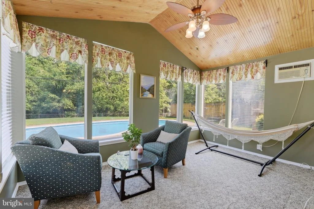 Photo of 15746 POINTER RIDGE DRIVE