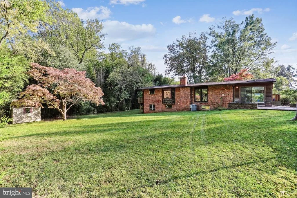 Photo of 816 OLIVE DRIVE