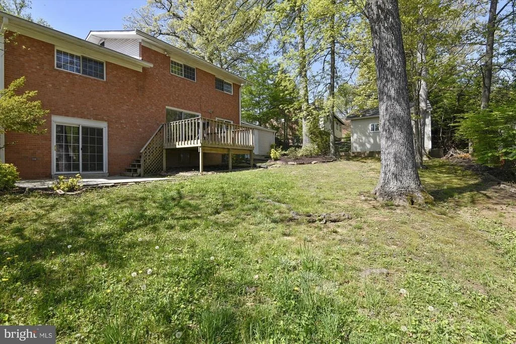 Photo of 8305 RAYMOND LANE