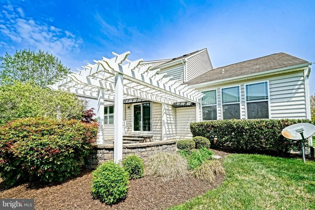 Photo of 36396 BABBLING BROOK WAY