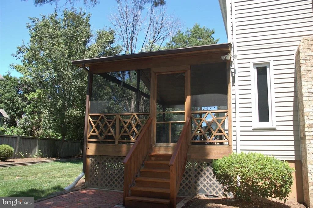 Photo of 13904 POPLAR TREE ROAD