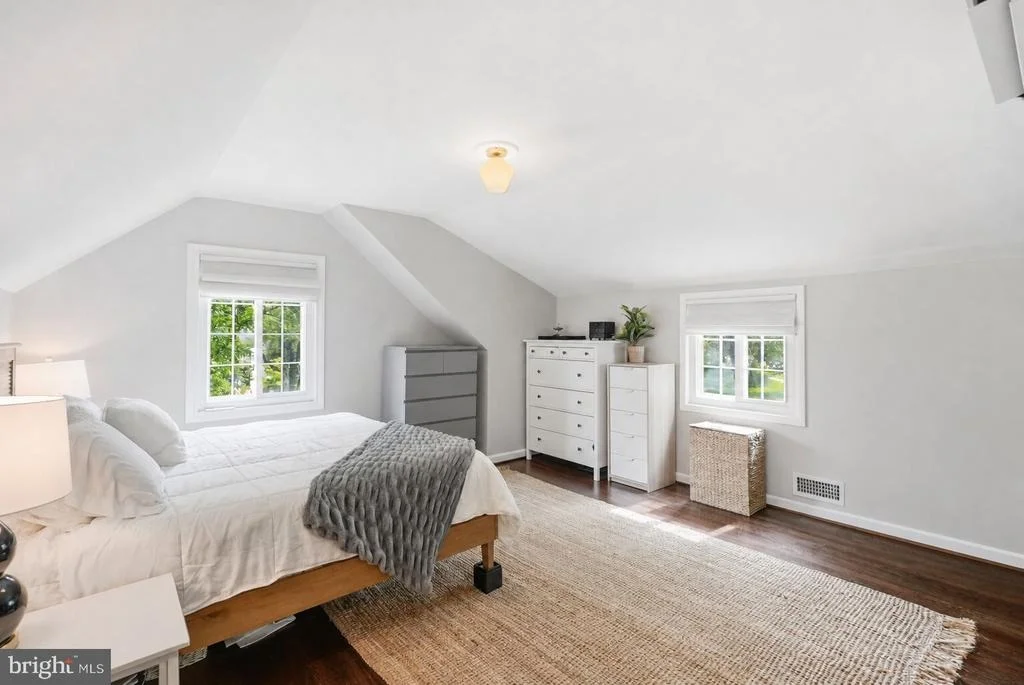 Photo of 6207 ADELAIDE DRIVE