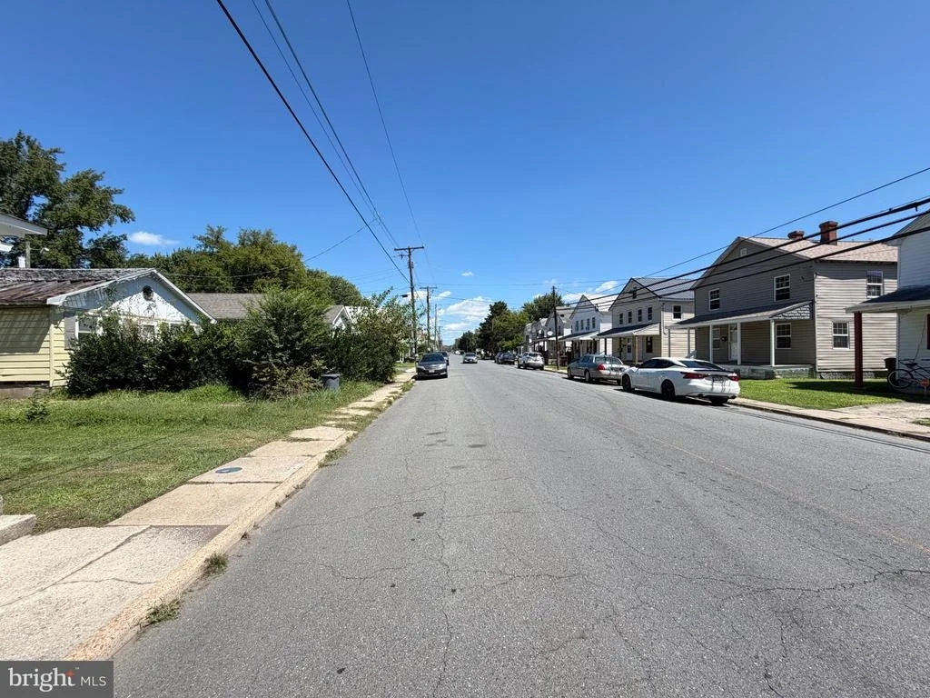 Photo of 703 HIGH STREET