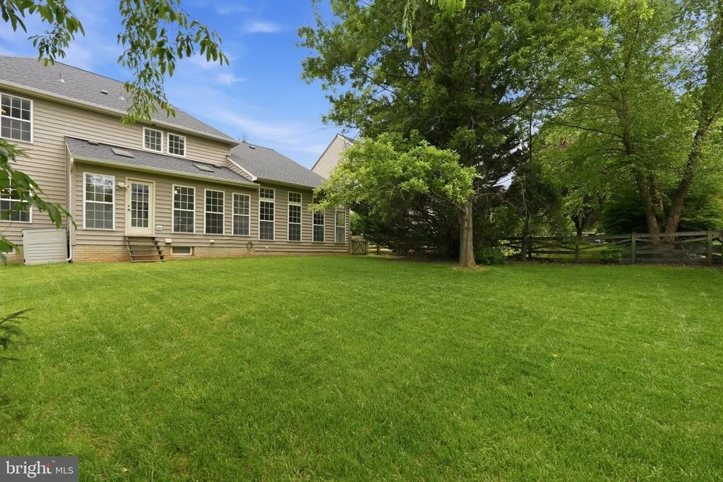 Photo of 9052 MAJOR SMITH LANE