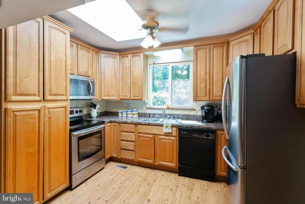 Photo of 7010 LANCASTER ROAD