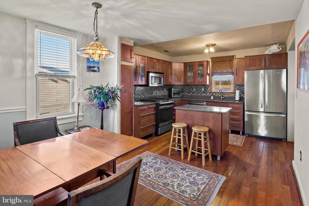 Photo of 6508 N POINT ROAD