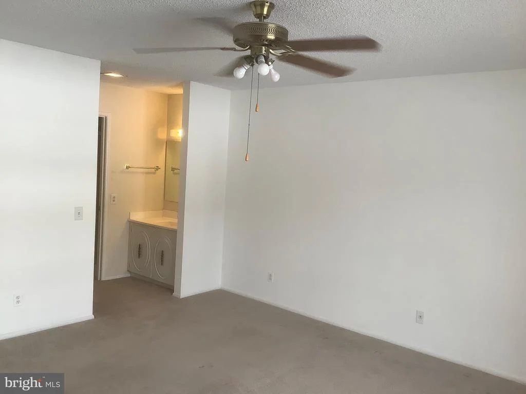 Photo of Unit 142A at 3510 FOREST EDGE DRIVE