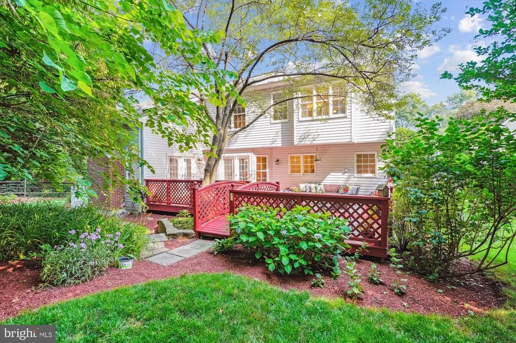 Photo of 19802 SHADY BROOK WAY