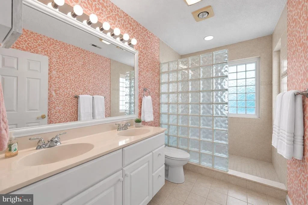 Photo of 36764 BAYSIDE DRIVE