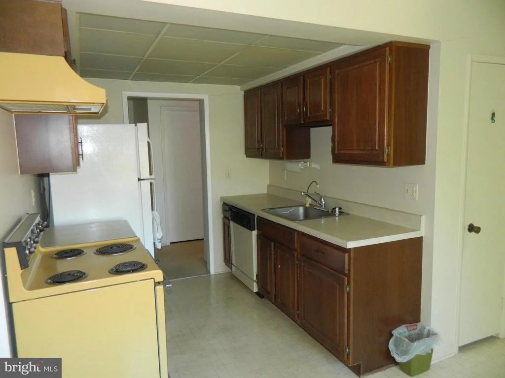 Photo of Unit 873C at 15311 PINE ORCHARD DRIVE