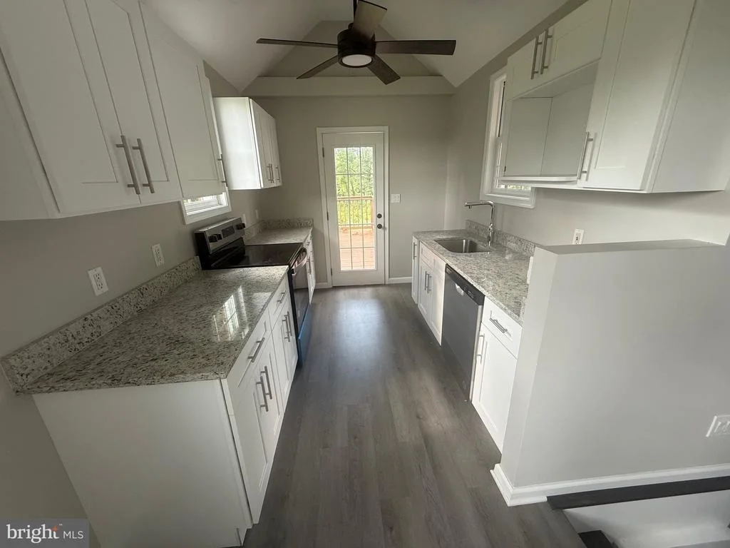 Photo of 10516 BIRD RIVER ROAD