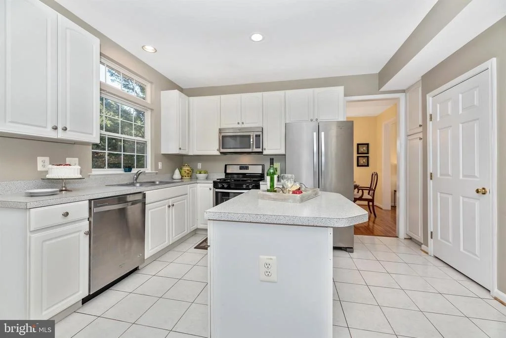 Photo of 10203 CROSSCUT WAY